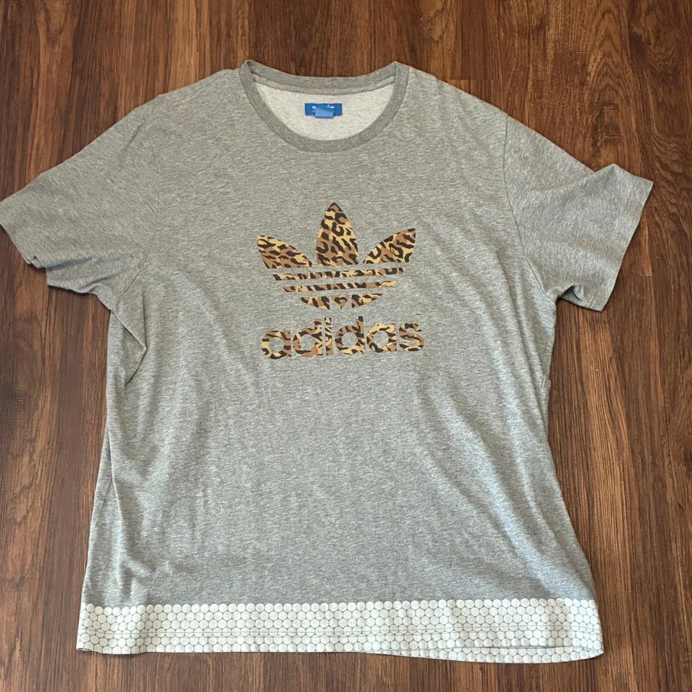 Adidas Originals Leopard Trefoil T Shirt Gray 2XL Mens Graphic Tee Cotton